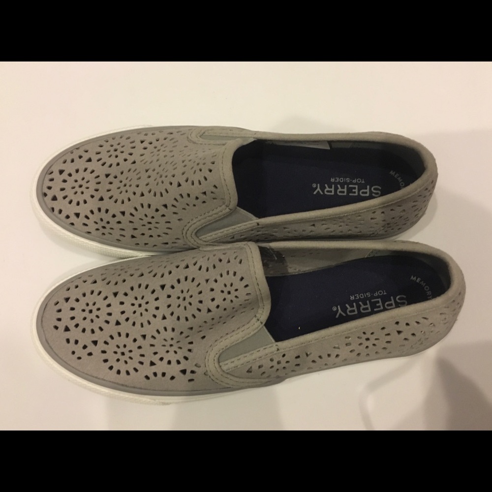 NEW Sperry Slip On Sneaker